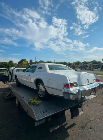 Classic Lincoln Transport